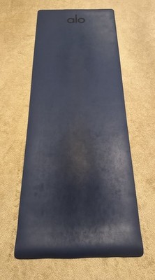 ALO Yoga Blue Mat With Bag