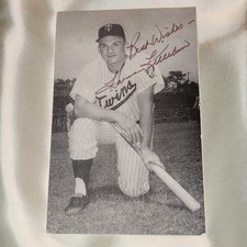 2018 Leaf Memorabilia Treasury 17