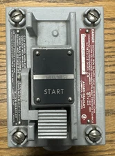 ALLEN-BRADLEY 800H-1BH7 START PUSH BUTTON STATION W/800H-1HZX7 *USED-GUARANTEED*
