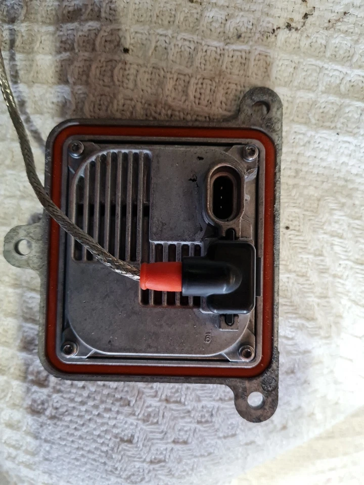 LAND ROVER DISCOVERY SPORT SD4 14-19 FARO BALASTRO XENÓN. A71154402HQ Foto 3 de 4