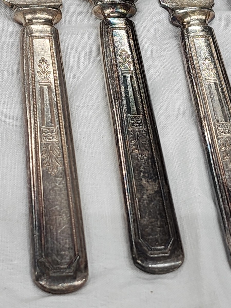 【WM.A. Rogers】バターディッシュ / ブレットサーバー WM Rogers Warranted 12 DWT Knives Dinner Butter Silver Plate