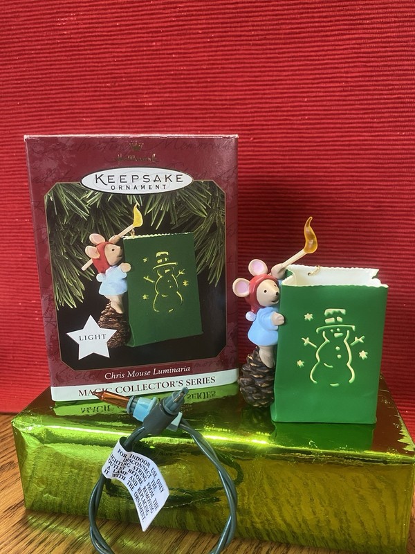 Vintage Hallmark Keepsake Ornament "Chris Mouse Luminaria" 1997 Magic Series
