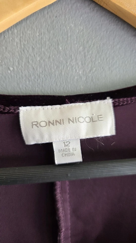 Ronni Nicole Purple Velvet Beaded Shift Dress Sleeveless UK 12 M Partywear Soft - Image 2 of 4