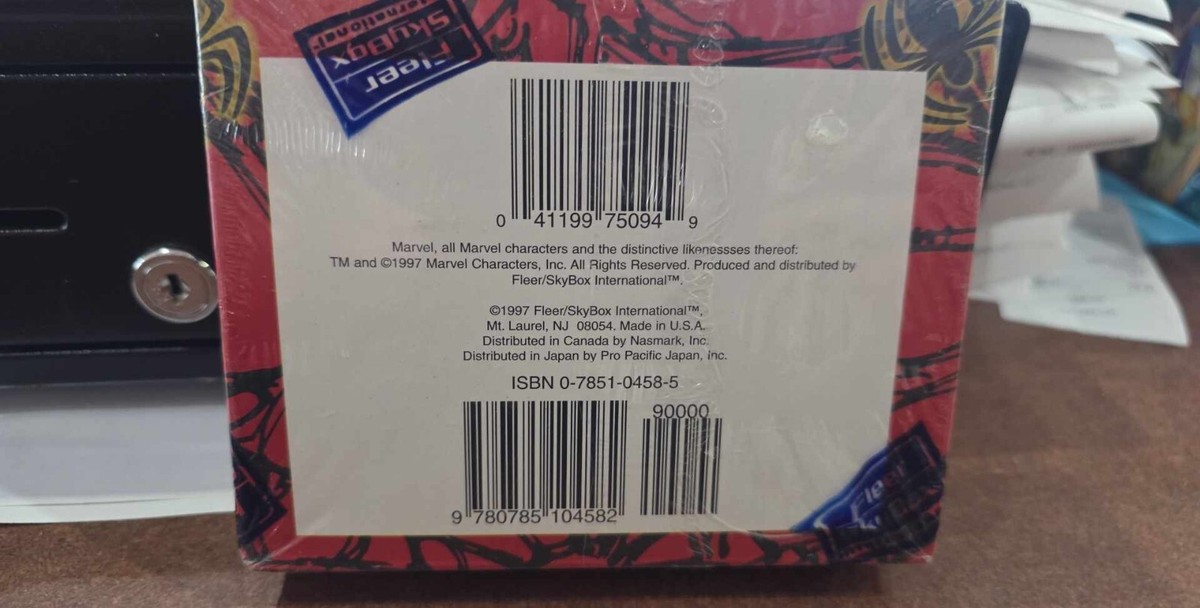 Marvel 1997 Fleer SkyBox International Spider-Man Sealed Box