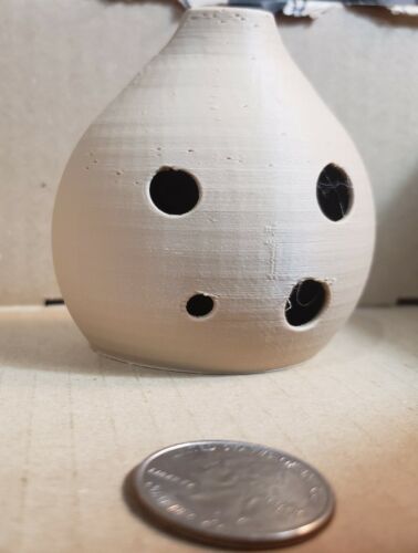 4 Hole Plastic Ocarina - Picture 4 of 5