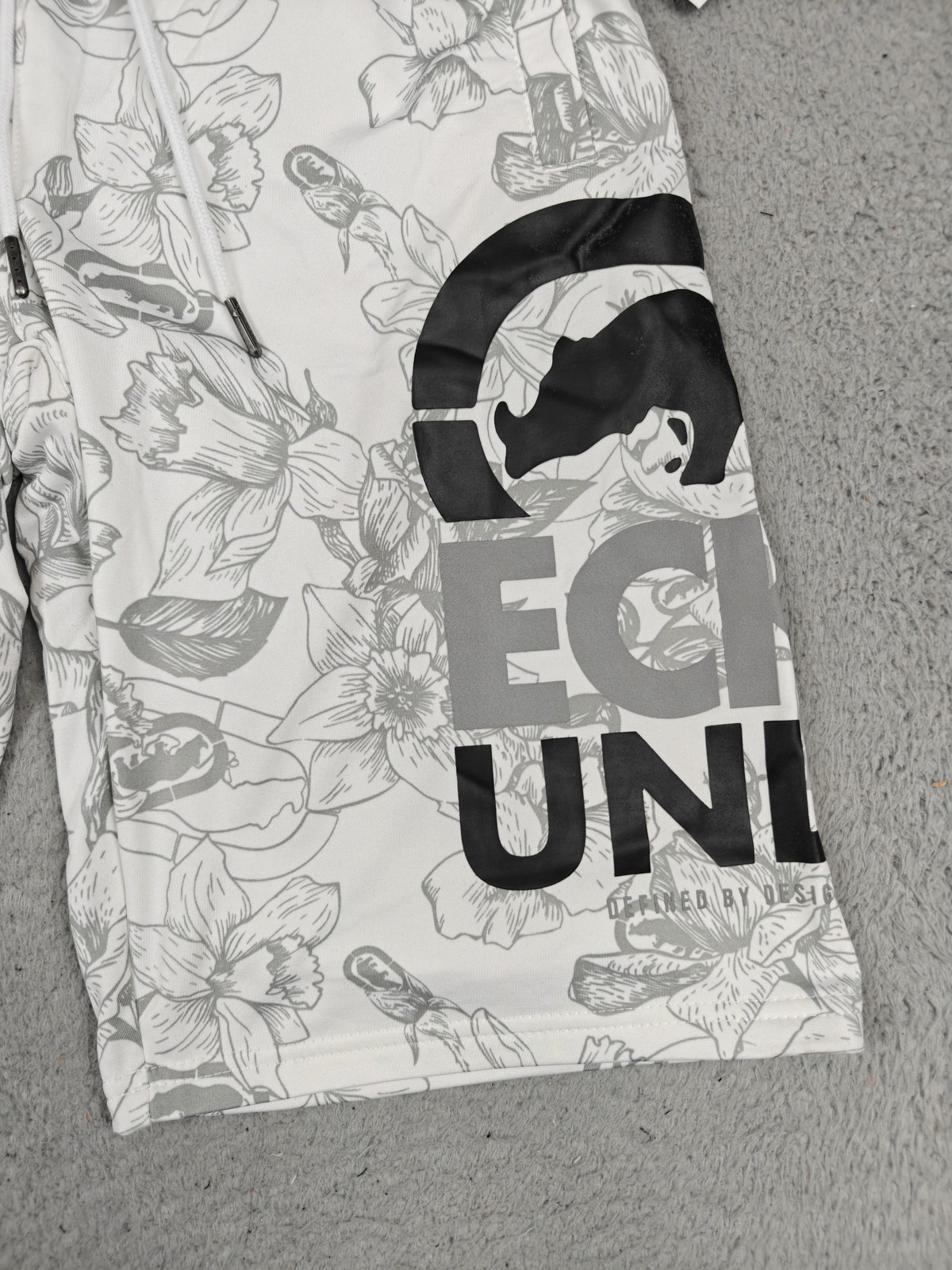 Ecko Unltd Shorts Mens Medium White Gray Floral Stretch Drawstring EO12N164T
