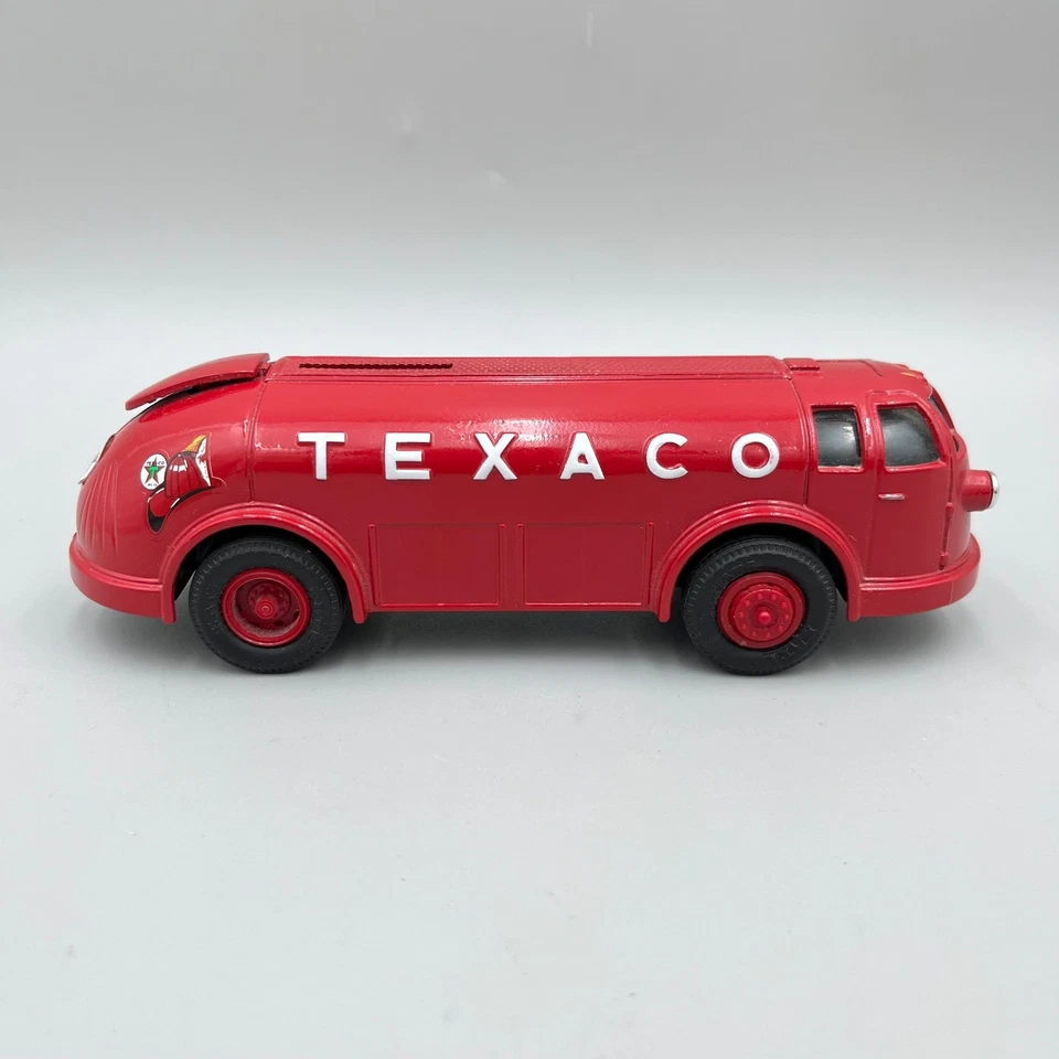 ERTL Texaco 1934 Diamond T Doodle Bug Fire Truck Bank, 1994 Vintage Die Cast - Image 4 of 4