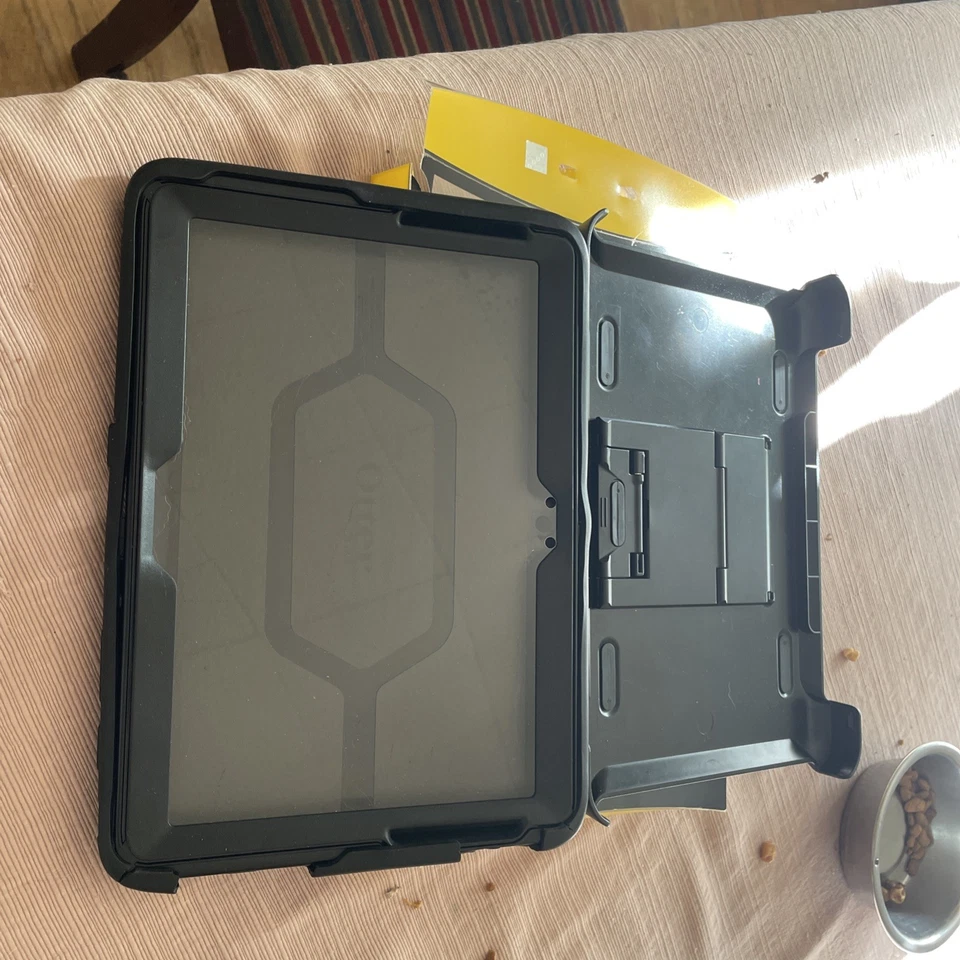 Funda Serie OtterBox Defender para Samsung Galaxy Tab 2 10.1 - Negra Foto 4 de 4