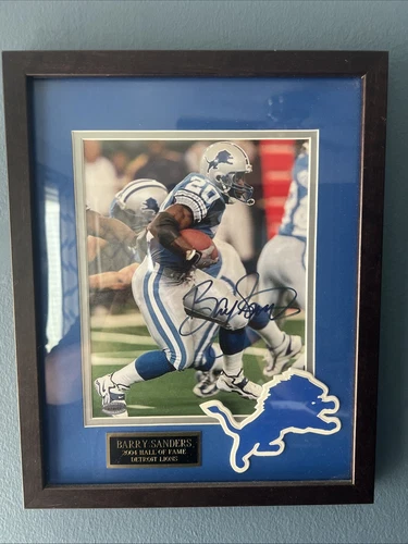 Barry Sanders Autographed Photo 8x10 Inches Framed