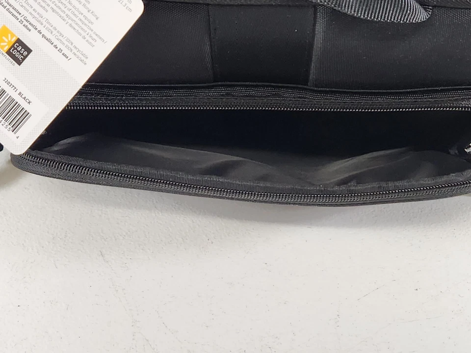 Bolsa de transporte Case Logic 11,6" para laptop - Modelo 3203771 - Preta  - Imagem 3 de 4