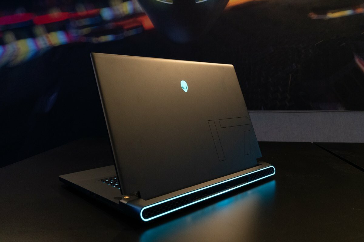 Alienware m17 R5 Gaming Laptop | eBay
