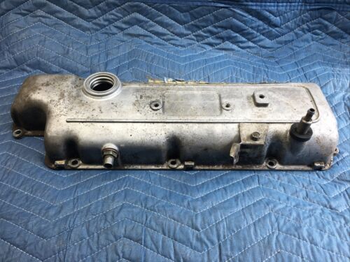 1971-1975 Toyota Celica 8r Valve Train Assembly Cover