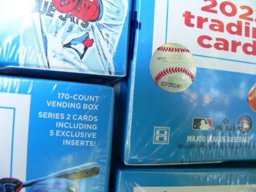 2022 Topps 2 Vending Box (170 cards, plus 5 bonus) - More and save $ (BOXES) - Picture 2 of 3