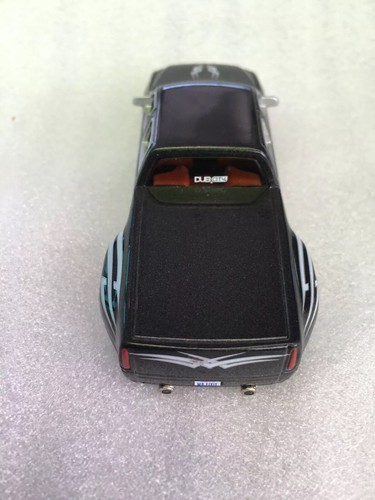 Jada Toys Dub City 1:64 1999 Silverado - Picture 4 of 6