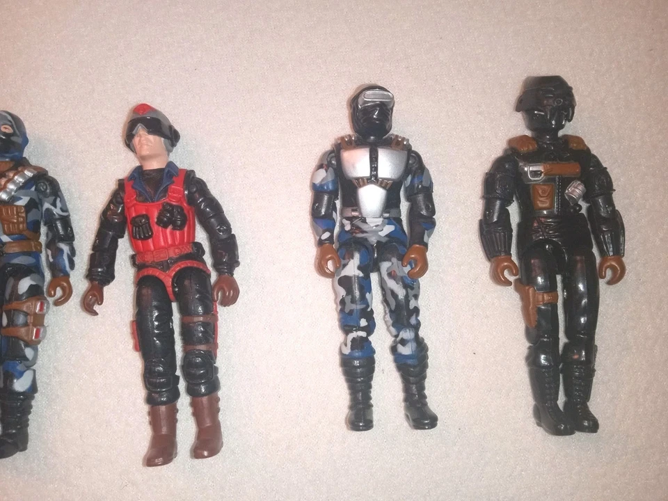 G.I. 2004 Joe Toys R Us Exclusivo Cobra Strike Team Urban Division Completo Foto 3 de 4
