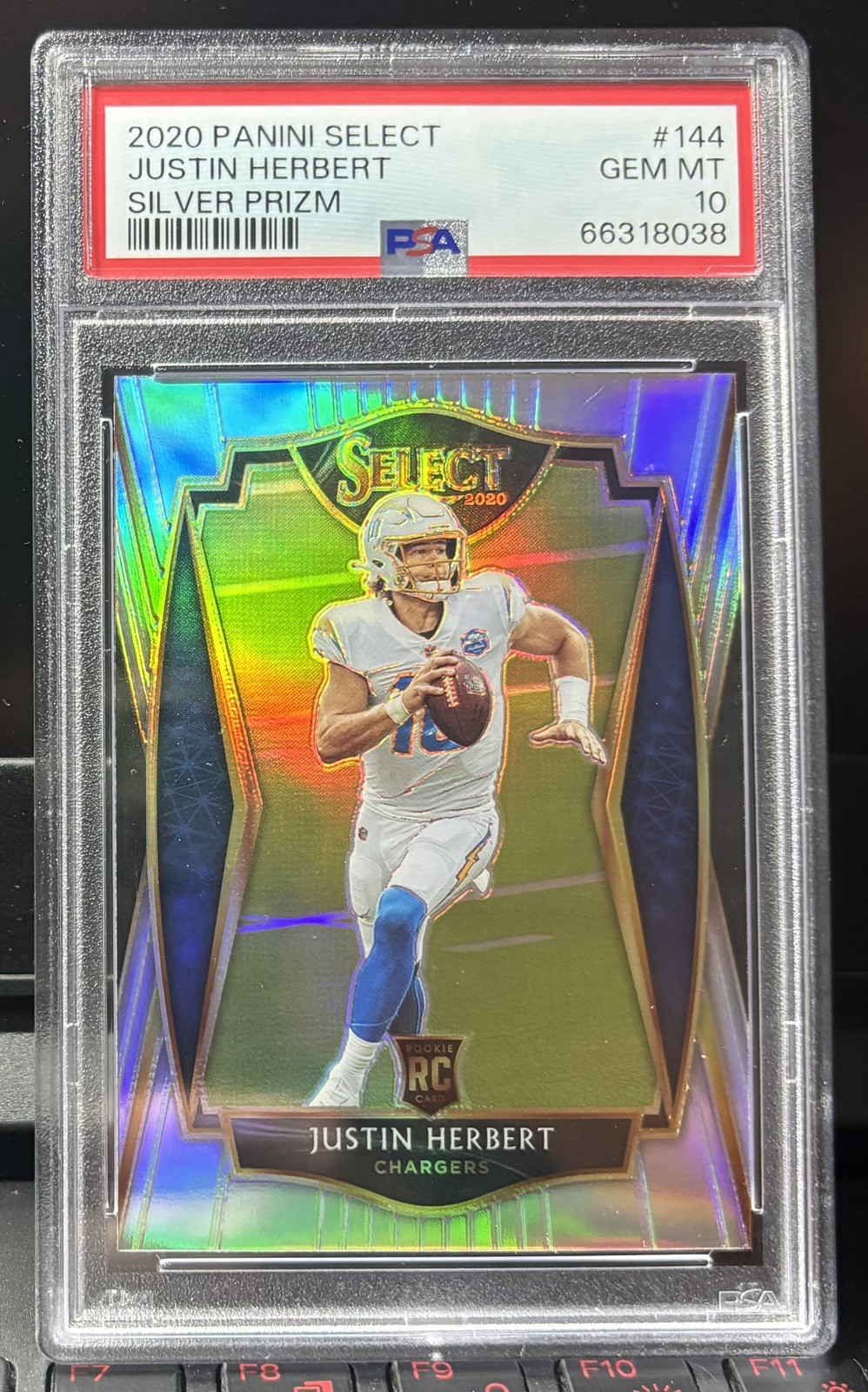 JUSTIN HERBERT PSA 10 2020 PANINI SELECT #144 ROOKIE SILVER PRIZM RC