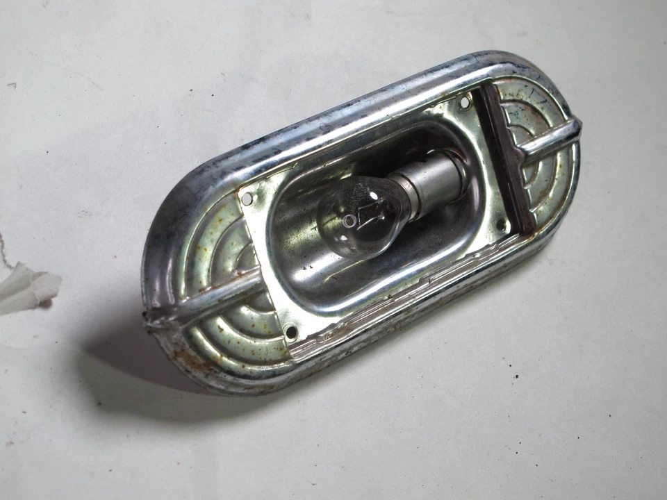 Cadillac 42-47 OEM carrocería de luz domo y bisel serie 61 62 Foto 2 de 4