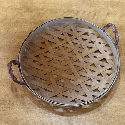 Gerald E Henn Workshops 1995 15  Pizza Basket w/ Hard Plastic Insert Liner Weave