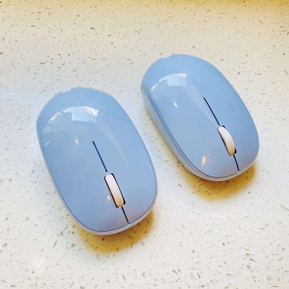2X Microsoft Bluetooth Mouse Comfortable design Right/Left Hand Pastel Blue - Image 4 of 4