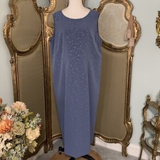 Unbranded. Size 20-22. Shift Sheath. Machine wash. No fiber tag. B104.