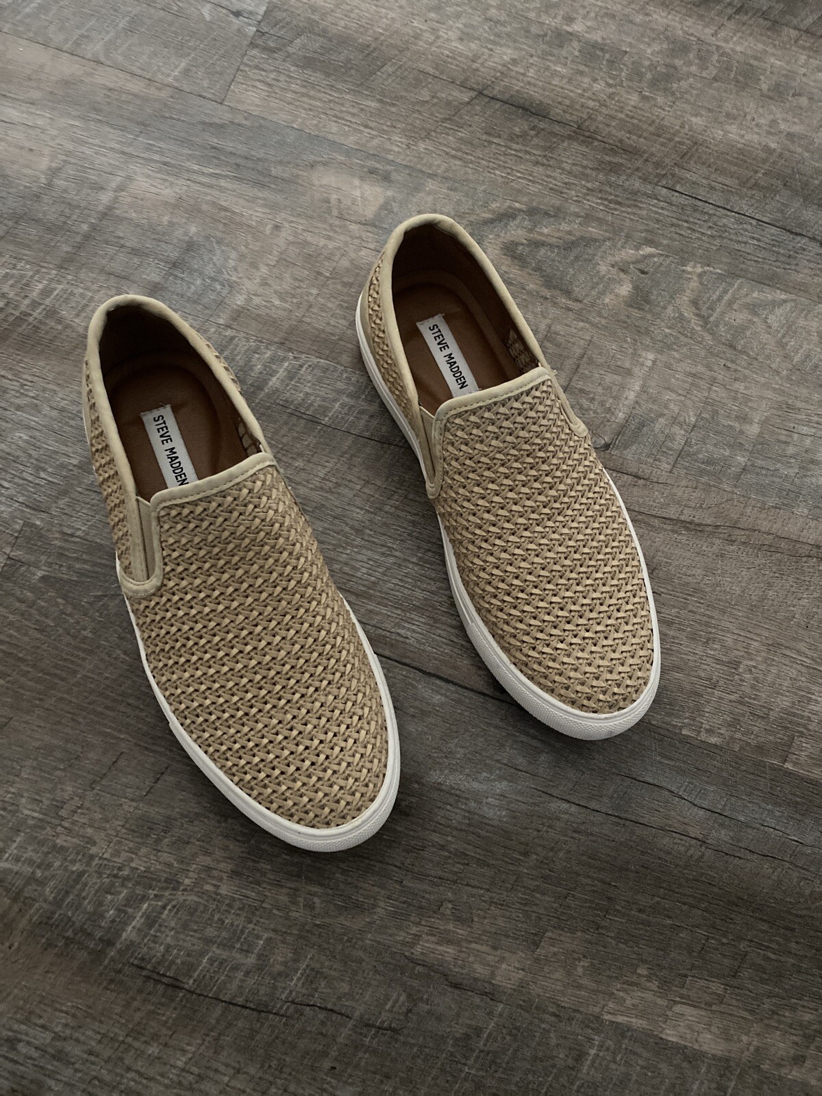 steve madden sand sneaker