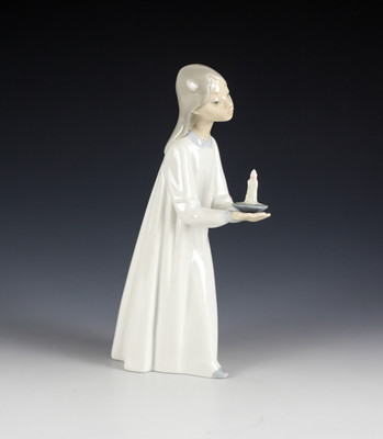 LLADRO 風船の売り子 LLADRO 風船の売り子 Lladro Girl With Broom Porcelain