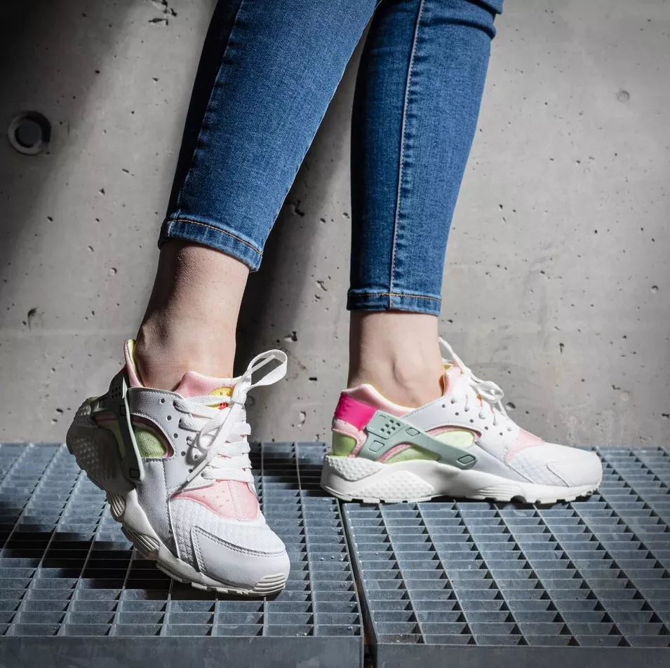 Agrícola Pilar Aplaudir Nike Air Huarache Run - DR0163-100 - White / Yellow / Pink - 5.5Y =  Women&#039;s Sz 7 | eBay