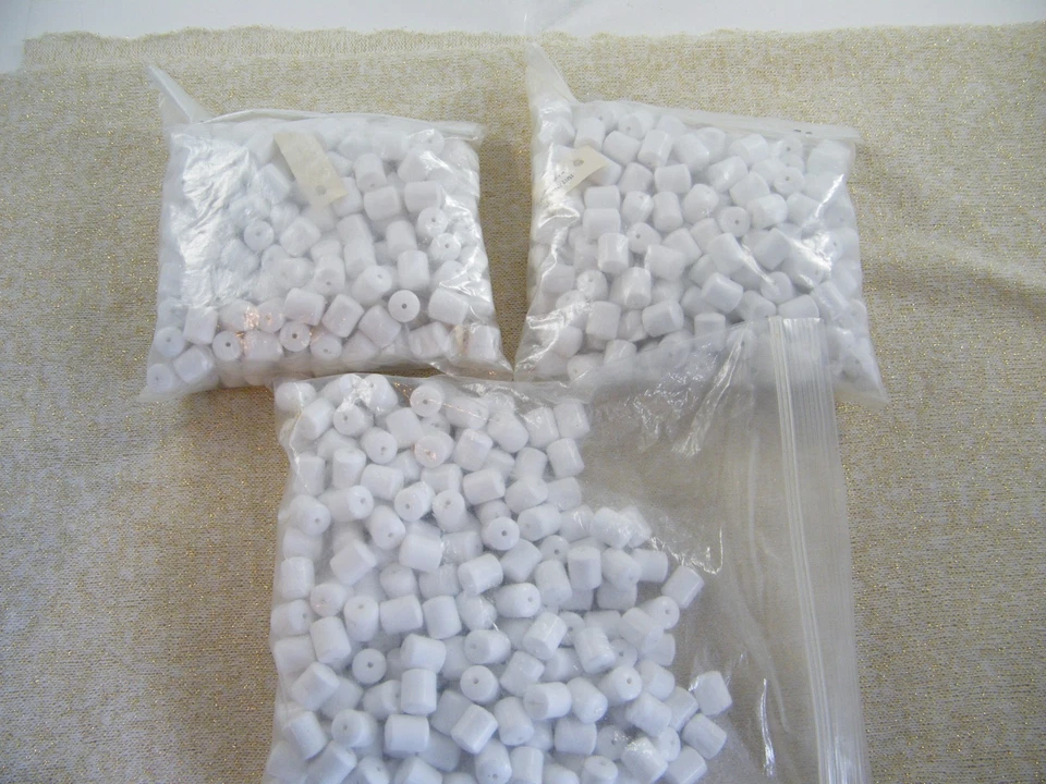 (600) DE COLECCIÓN "JOYERÍA DE IMITACIÓN HONG KONG" ~ CUENTAS DE BARRIL BLANCO Foto 2 de 4