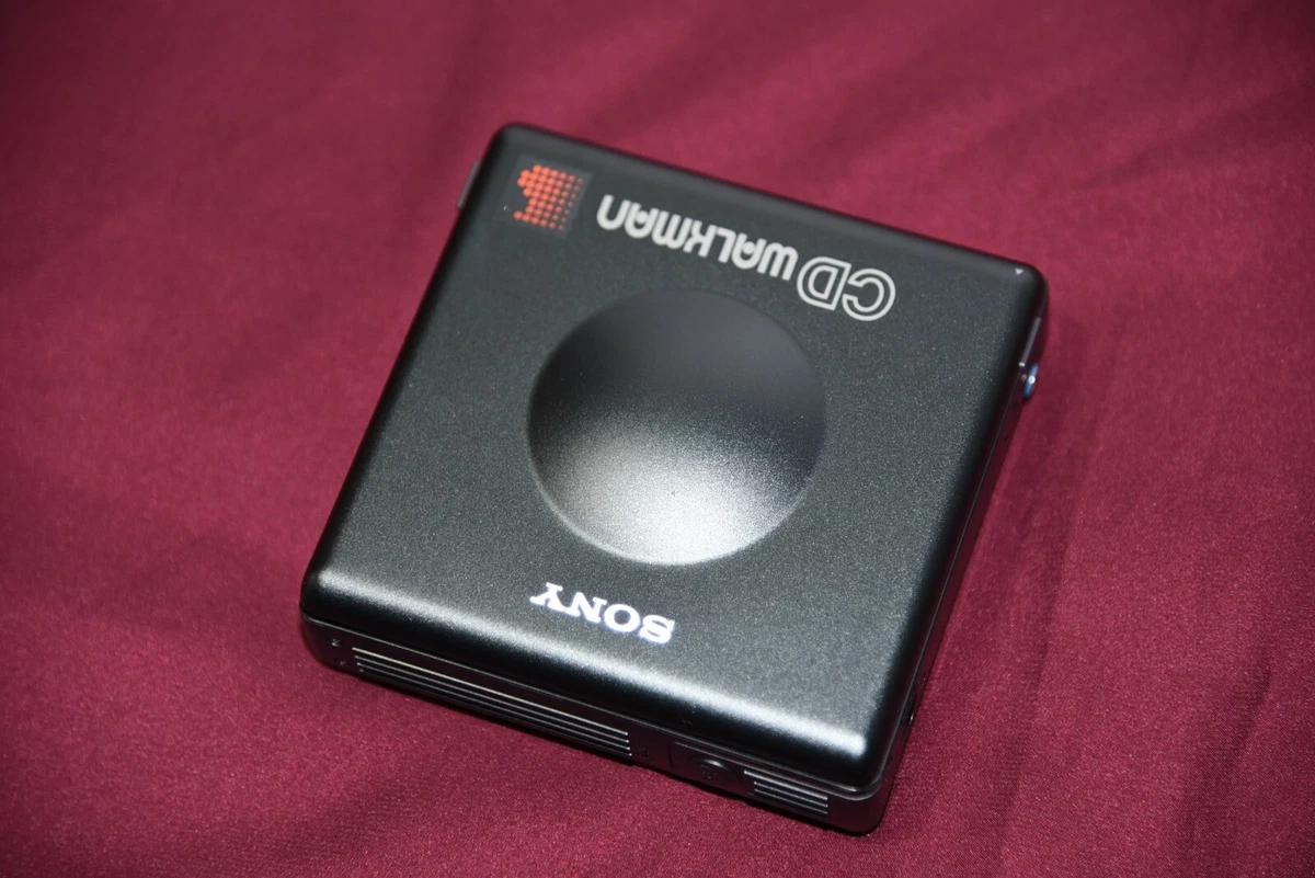 SONY D-82 Portable Player CD Walkman