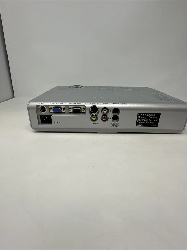 Panasonic PT-LB51U XGA 2000 Lumens 3LCD Projector TESTED - Image 4 of 4