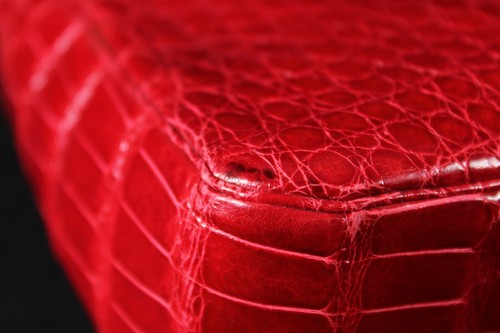 JUDITH LEIBER Vintage Scarlet Red Crocodile Skin Gold Chain Strap Shoulder Bag - Picture 11 of 21