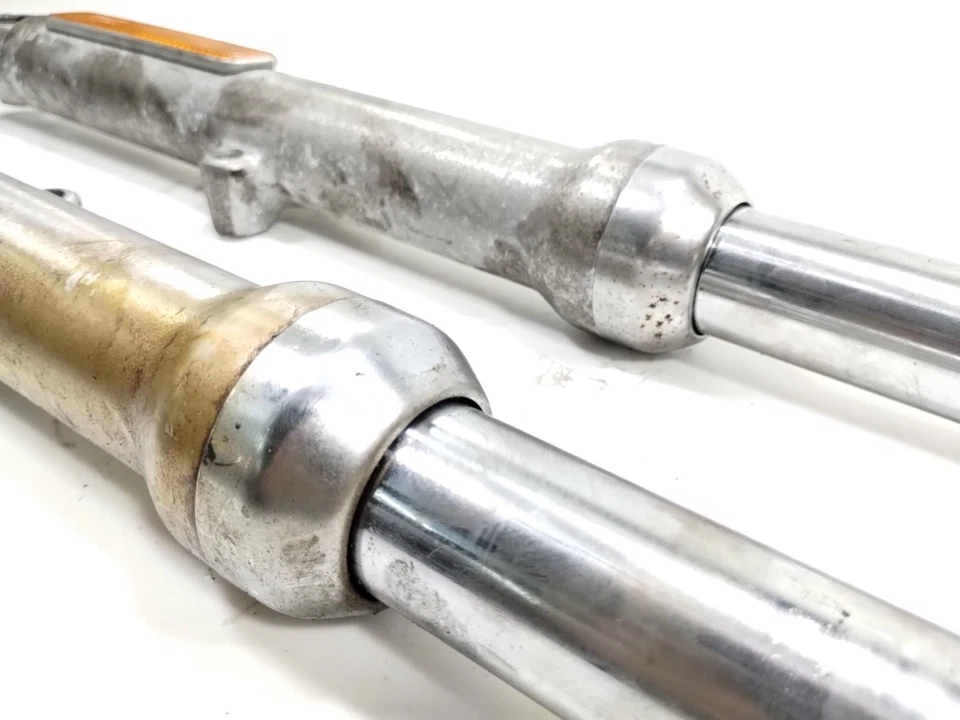 Harley Sportster XL1200 883 2006 horquilla delantera suspensión horquillas rectas Foto 4 de 4