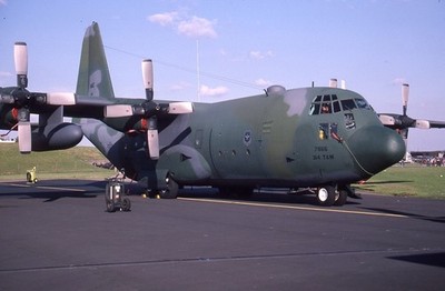Kodachrome Slide 63-7866 C-130E Hercules USAF Mildenhall 1988 (C10)