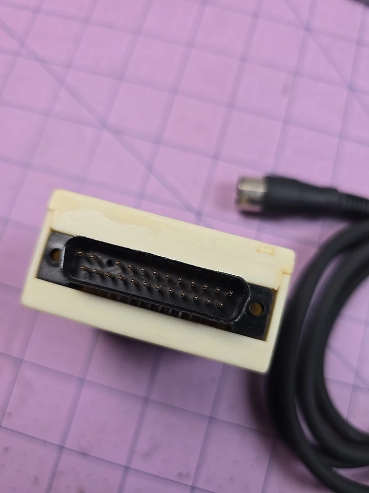 RARE - Amiga - Questronix A64 Commodore 64 Emulator with cable - Image 2 of 4