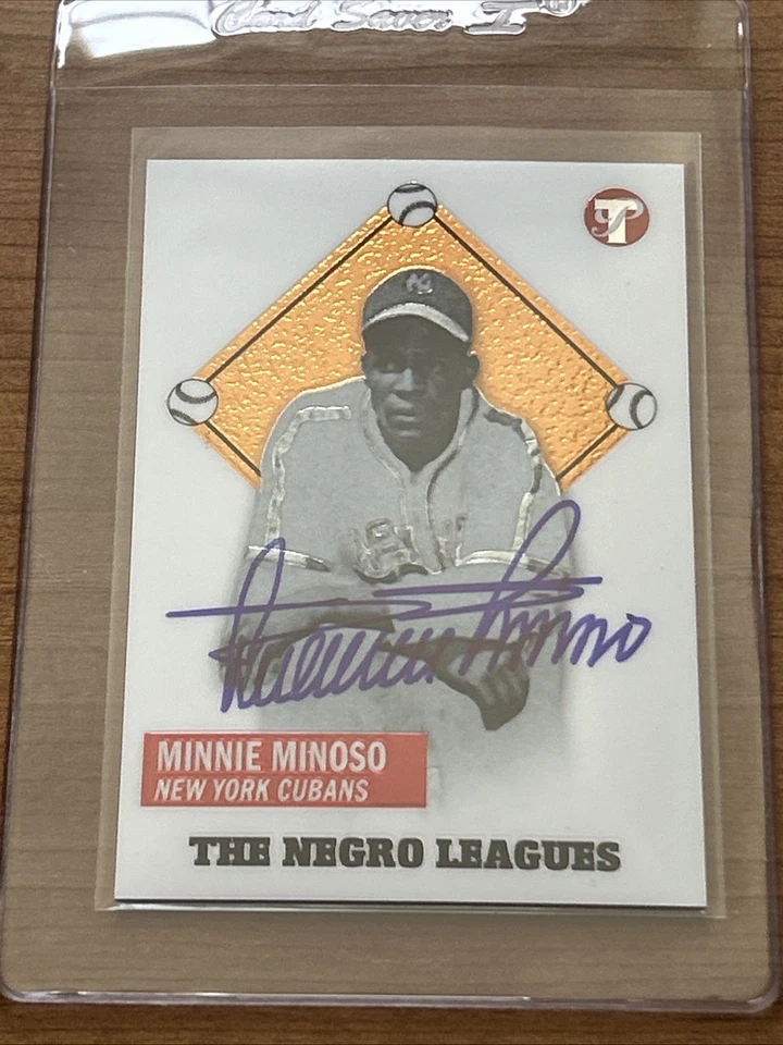 Topps Pristine Legends #126 Minnie Minoso 2005 automático numerado/999. Medias Blancas Salón de la fama Foto 3 de 4