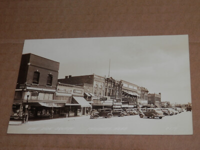 FAIRBURY NEBRASKA - 1925-1942 ERA REAL-PHOTO POSTCARD - EAST SIDE