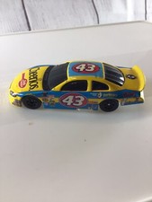 Hot Wheels NASCAR Petty VTG 2001 Dodge Cherrios Yellow Intrepid 1/64 Race Car