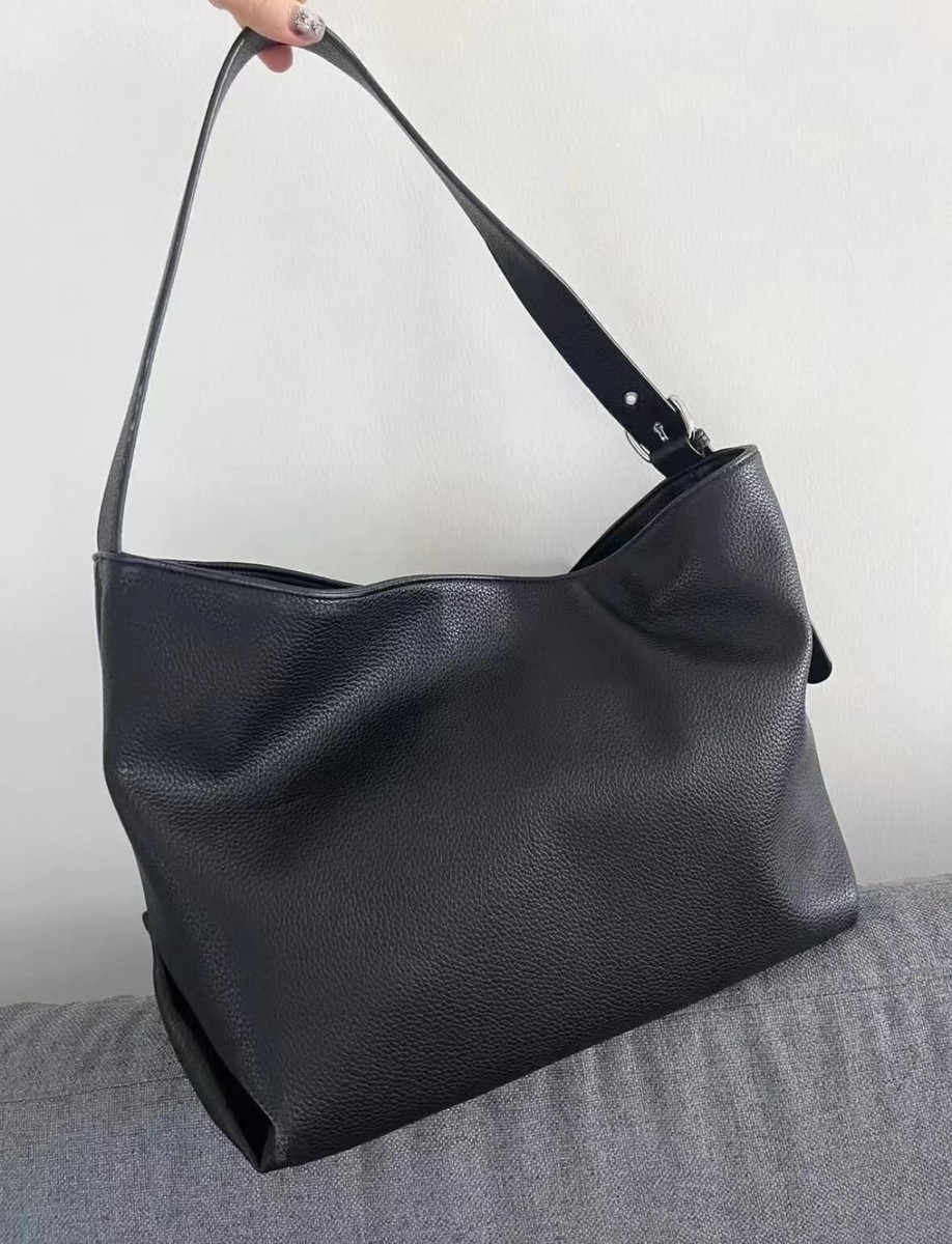 ハンドバッグ VIVIENNE WESTWOOD Woman Handbag Black 4D02000BUL00AN N401 VIVIENNE WESTWOOD: Handbag woman - Black | Vivienne Westwood