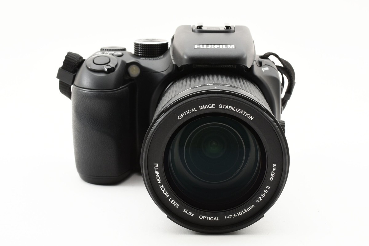 Fujifilm FinePix S Series S100FS 11.1MP Digital Camera Fujifilm FinePix S Series S100FS 11.1MP Digital Camera