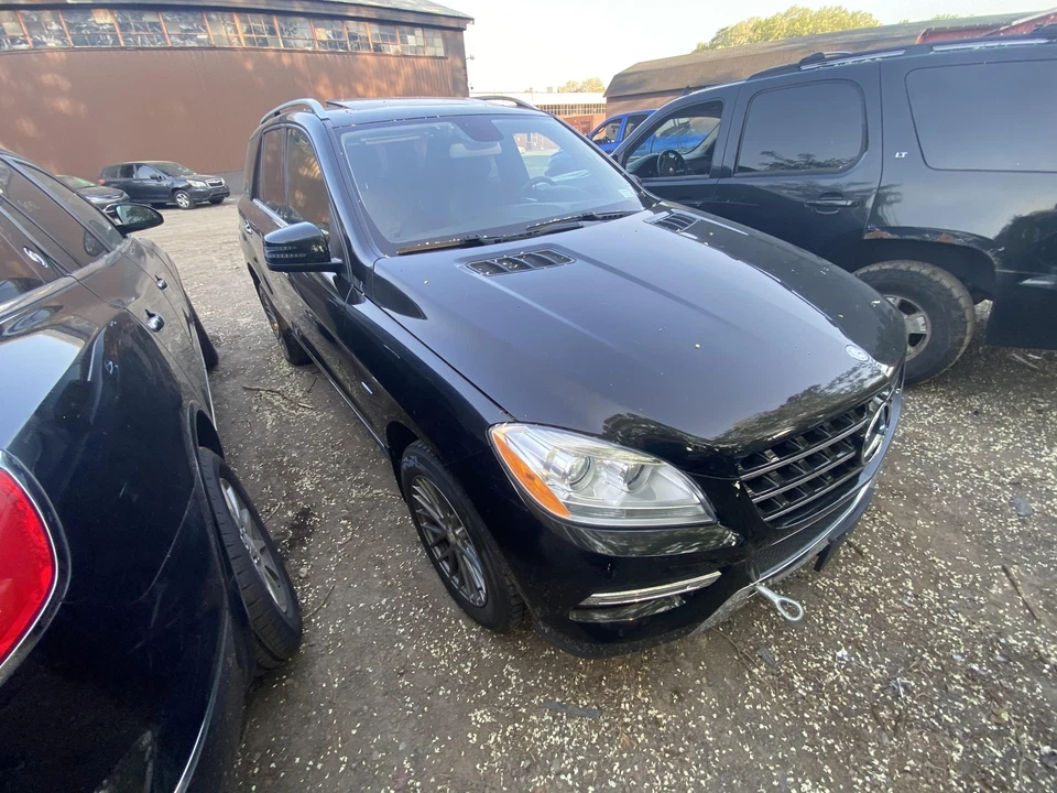 Used A/C Compressor fits: 2012 Mercedes-benz Mercedes ml-class 166 Type ML350 di - Image 3 of 4