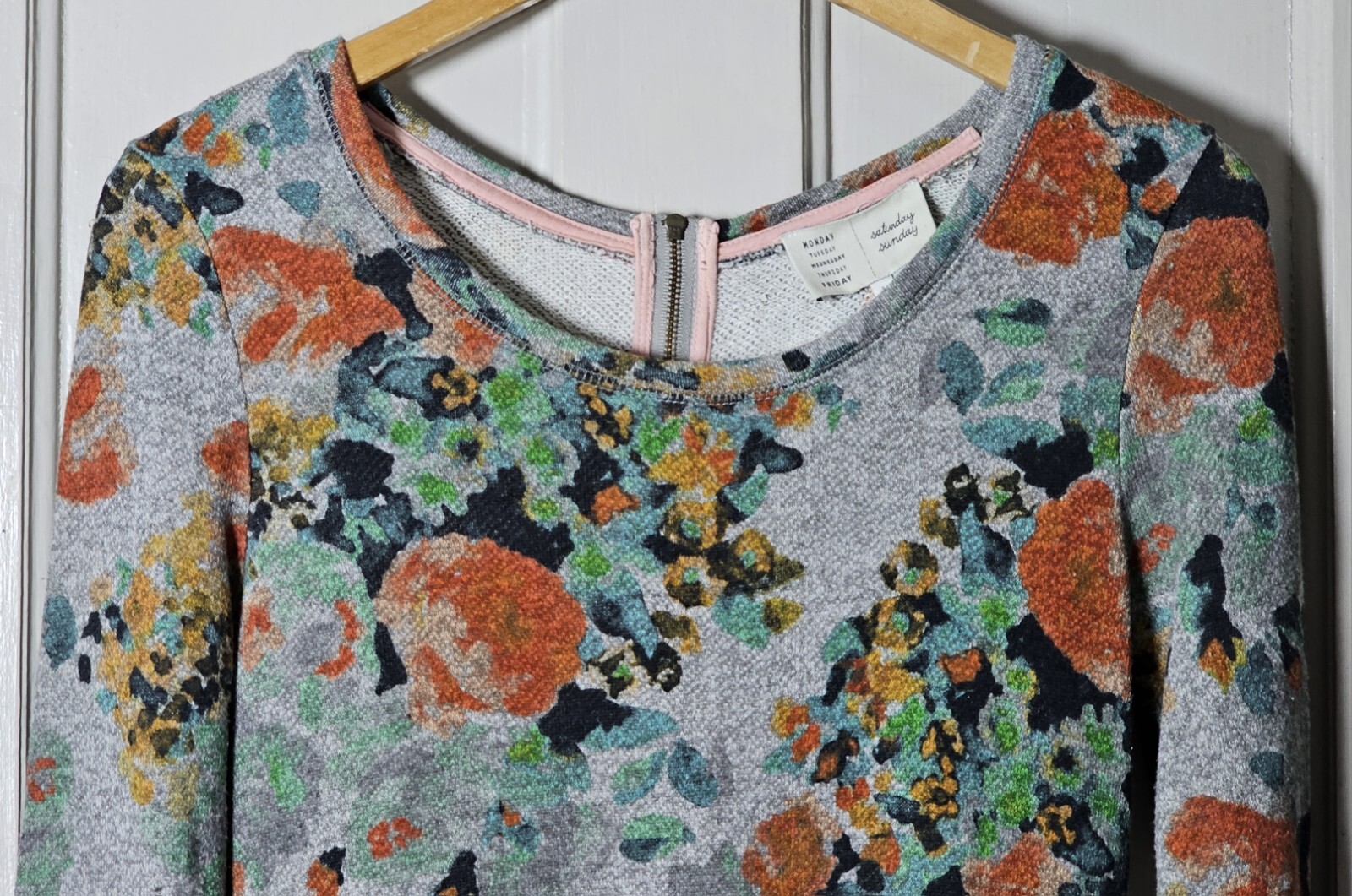 Fairycore Mon-Sun Dress Women's Size S Gray Floral Lace Sweatshirt L/S Comfy