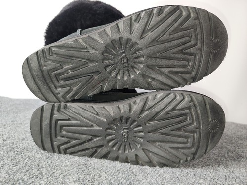 Botas para mujer UGG talla 8 negras gamuza altas pantorrilla estrecha ligeramente usadas - Imagen 5 de 10