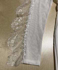 MKQW Women&rsquo;s Size Small Lace Ruffled Long Sleeve Mesh Clubwear Romper in White