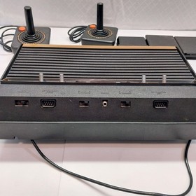 Atari CX-2600 kingtek SN 81080239 no power cord W/2 joysticks 3 games