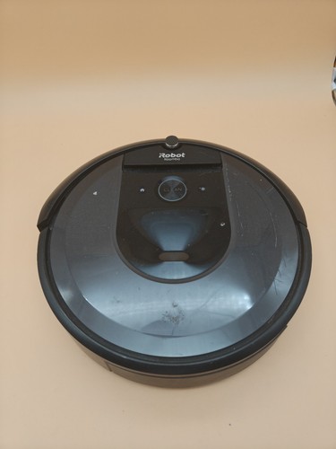 iRobot Roomba i7 Robot Vacuum Cleaner Robot Only Untested For Parts or Repair