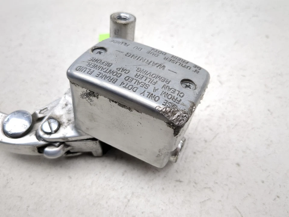 Главный цилиндр правого переднего тормоза 05–08 Kawasaki VN1600 Vulcan Nomad - Изображение 4 из 4