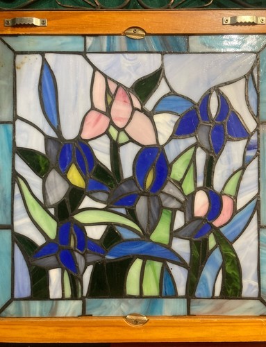Vitral vintage púrpura iris flores verde negro tallo marco madera borde 13x13 - Imagen 7 de 8