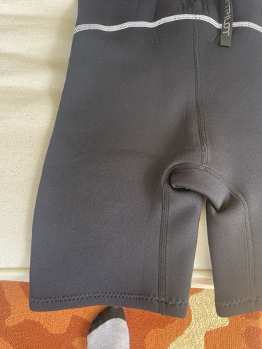 Jet Pilot “The Cause” 2mm Kids Size M Wet/Dry Suit Black/Blue Surf Swim Beach - Picture 14 of 18