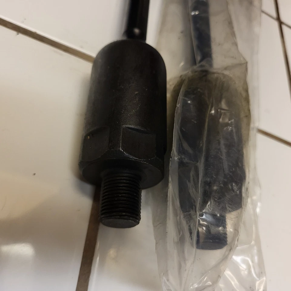 Par de barras de amarre interiores Ford Explorer 2002 Foto 2 de 3