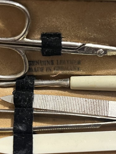 Vintage Mini Embroidered Leather GERMANY Scissors Manicure Set Case - Picture 6 of 7